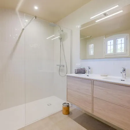 Le Beauregard By Interhome Les Issambres